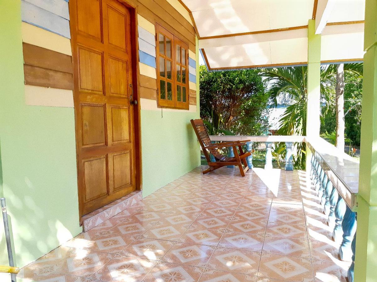T And T House (Adults Only) Hotel Đảo Ko Phayam Ngoại thất bức ảnh